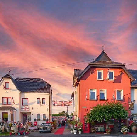 The Little Britain Inn Themed Hotel One Of A Kind In Europe Vettelschoß Εξωτερικό φωτογραφία