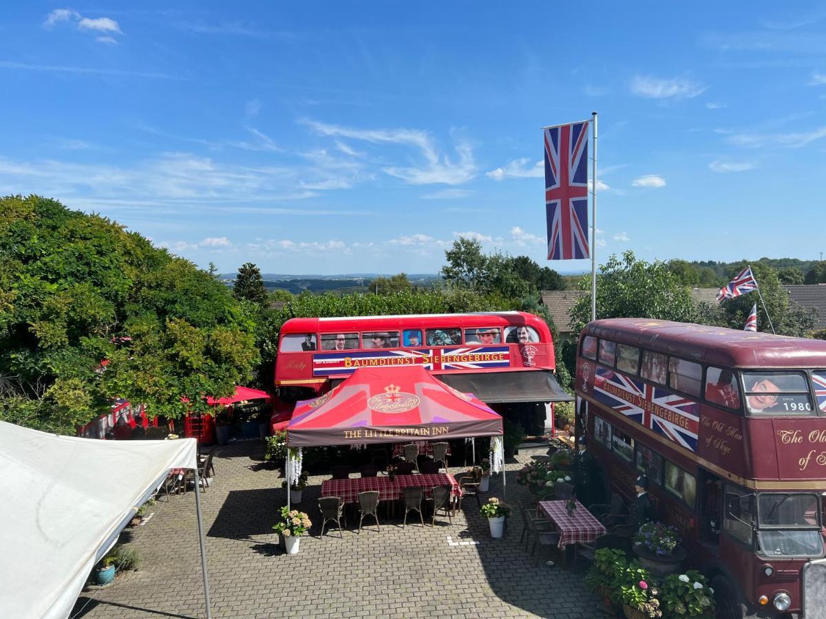 The Little Britain Inn Themed Hotel One Of A Kind In Europe Vettelschoß Εξωτερικό φωτογραφία